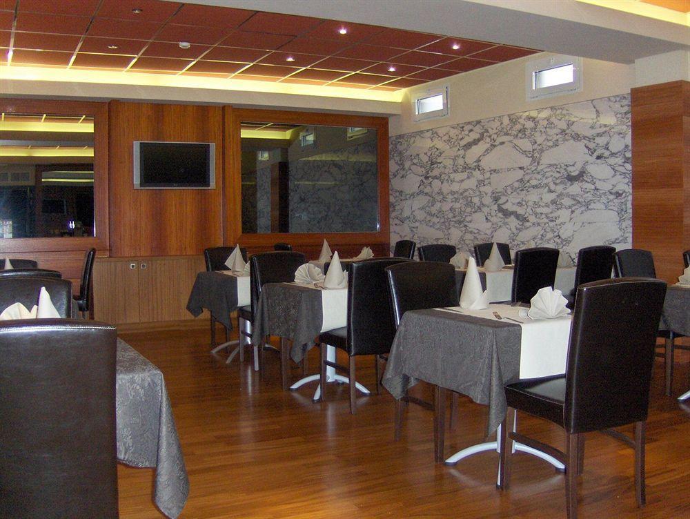 Hotel Tristar La Louvière Buitenkant foto