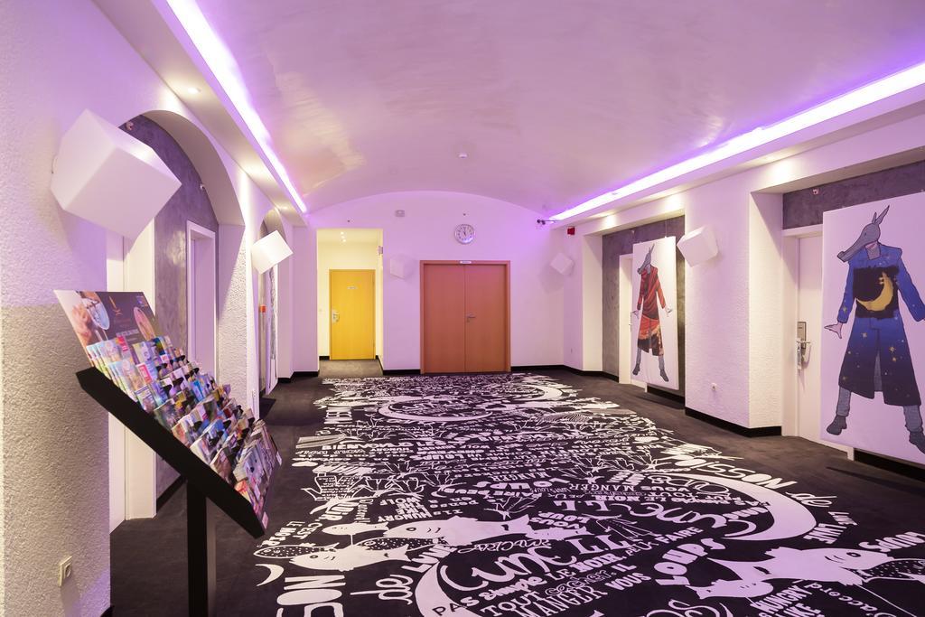 Hotel Tristar La Louvière Buitenkant foto