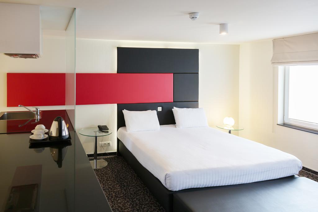 Hotel Tristar La Louvière Buitenkant foto